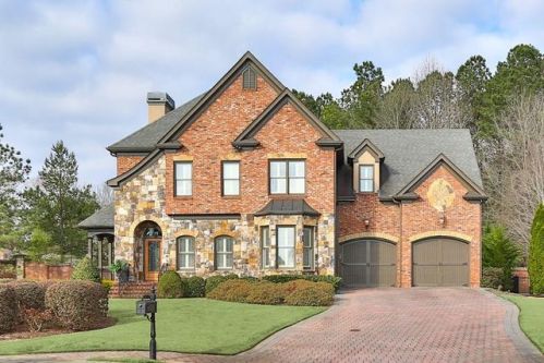 8365 Royal Melbourne Way, Duluth, GA 30097-6633