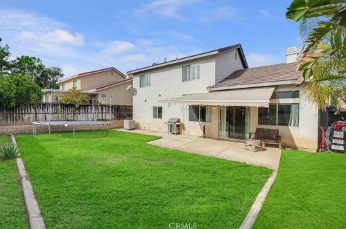 1527 Prestwick Dr, Riverside CA  92507-8448 exterior