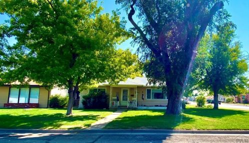 102 Newman Ave, Pueblo, CO 81005-1323