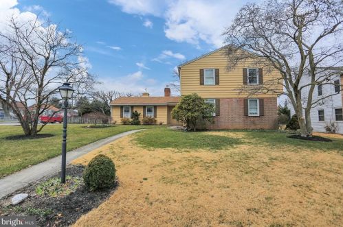 966 Mccosh St, Hanover PA 17331-1833 exterior