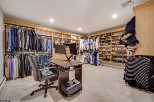 77 Pleasant Hill Rd, Dover NJ  07869-3568 exterior