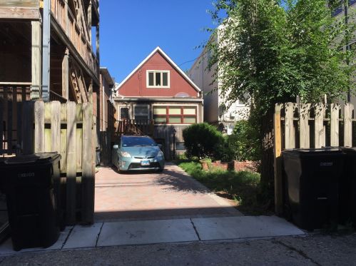 3420 Seminary Ave, Chicago, IL 60657-1517