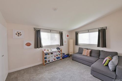 926 Agate St, Anaheim CA  92804-4421 exterior