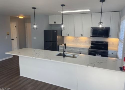 1036 Chancellor Ave, Maplewood NJ  07040-3071 exterior