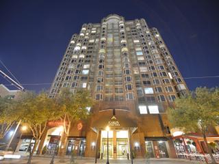 3227 Mckinney Ave, Dallas TX  75204-2481 exterior
