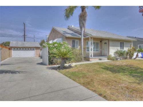 15435 Woodcrest Dr, Whittier, CA 90604-3236