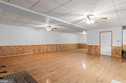 53 Bob White Dr, Harpers Ferry WV  25425-5810 exterior