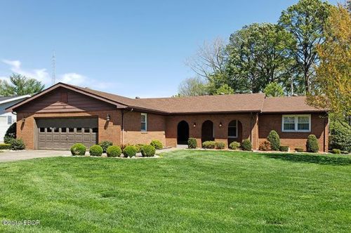 134 Cherry Hill Dr, Keensburg, IL 62863-2837