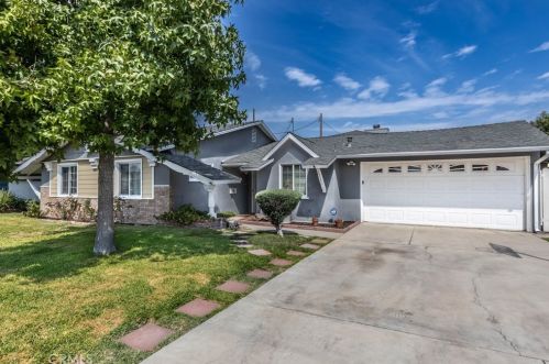 1935 Random Dr, Anaheim CA  92804-3539 exterior