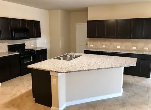 433 Kingfisher Ln, Uhland TX  78640 exterior