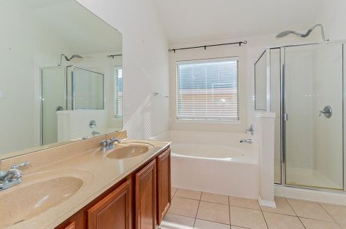 10416 Sixpence Ln, Fort Worth TX  76108-6959 exterior