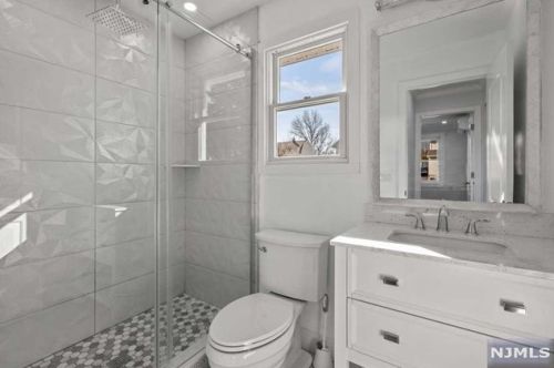 242 Williams Ave, Hasbrouck Heights NJ  07604-2127 exterior