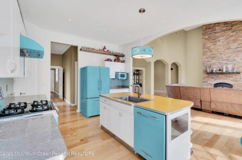 139 Cold Indian Spg Rd, Tinton Falls NJ 07712-3247 exterior