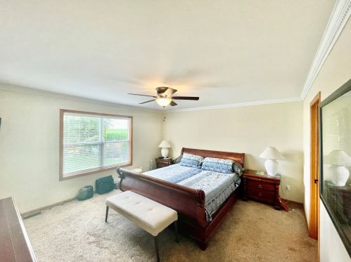 1172 Arneita St, Sycamore IL  60178-1125 exterior