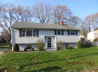 39 Harris Dr, Tiverton, RI 02878-3724