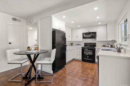 103 Jeanine Way, Anaheim CA  92806-3840 exterior