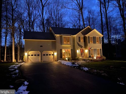 6500 Royal Oaks Dr, Fredericksburg, VA 22407-6351