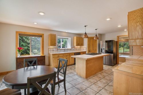 591 Majestic Pkwy, Woodland Park CO  80863-7736 exterior