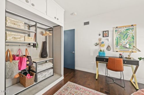 2358 Caracas St, Glendale CA  91214-3003 exterior