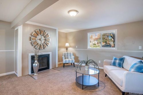 7373 Fremont Dr, Englewood CO  80112-1706 exterior