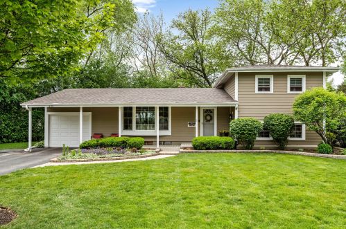 408 Willow Ave, Bannockburn, IL 60015-4026
