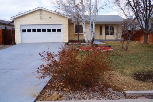 1606 Grand Ave, Silt CO  81652-9322 exterior