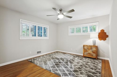 570 Elden Dr, Atlanta GA  30342-2036 exterior