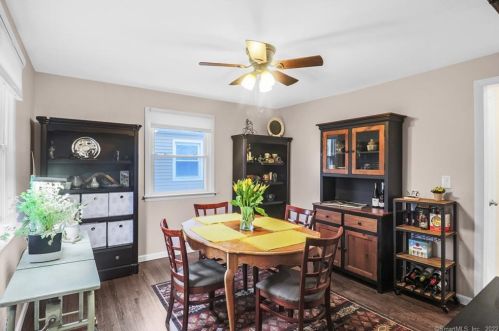 2 Glasser St, Norwalk CT  06854-4122 exterior