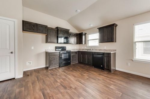 1432 Montoya Ln, Fort Worth TX  76119-2664 exterior