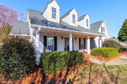 102 Bentley Way, Kathleen, GA 31047-2236