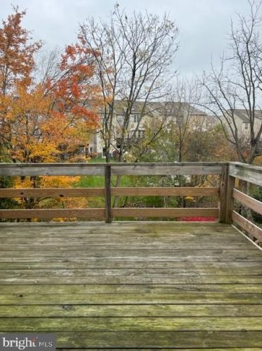 106 Zachary Dr, Hanover PA 17331-8674 exterior