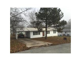 600 Poplar Dr, Windsor, MO 65360-2031