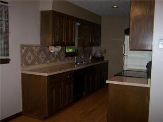 402 Tichenor St, Lathrop MO  64465-8307 exterior