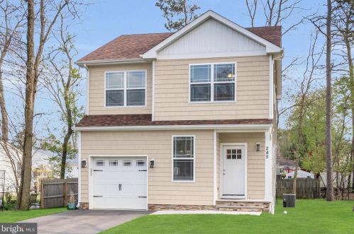 245 Madison Ave, Berkeley Township, NJ 08721-2334