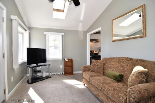 49 Fletcher St, Warwick, RI 02889-8139