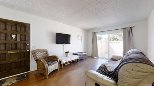 4001 Via Encinas, Cypress CA 90630-3431 exterior