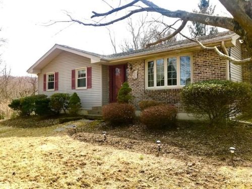 12 Pershing Ave, Califon, NJ 07830-4334