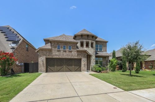 9329 Shoveler Trl, Fort Worth, TX 76118-7779
