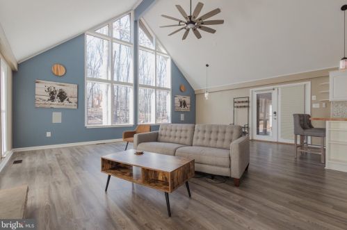 49 Pileated Woodpecker Ln, Hedgesville WV  25427-5384 exterior