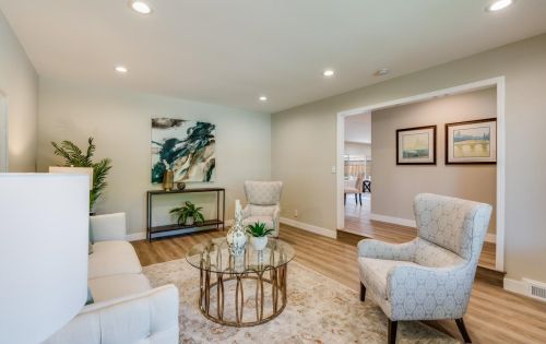 950 Meadowood Dr, San Jose, CA 95120-1822