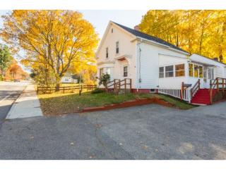 21 Rochester Hill Rd, Rochester, NH 03867-3213