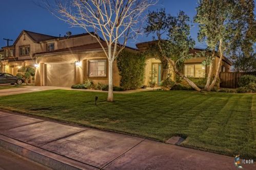 879 Arroyo Ct, Brawley, CA 92227-5173