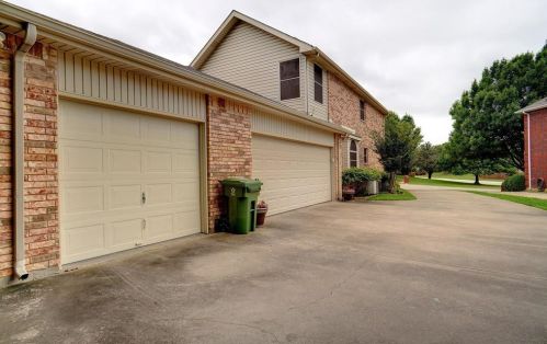 7813 Bursey Ct, Fort Worth, TX 76182-8731
