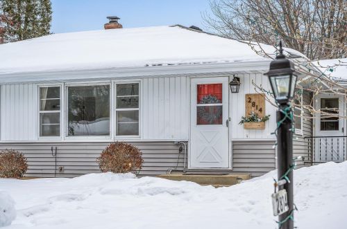 2814 Dellwood Ave, Saint Paul MN  55113-1827 exterior