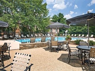 180 Watkins Station Cir, Gaithersburg MD  20879-3311 exterior