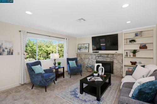 1025 Stimel Dr, Concord CA  94518-3948 exterior
