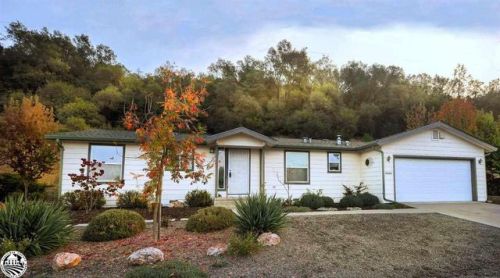 18643 Vista Dr, Jamestown, CA 95327-9438