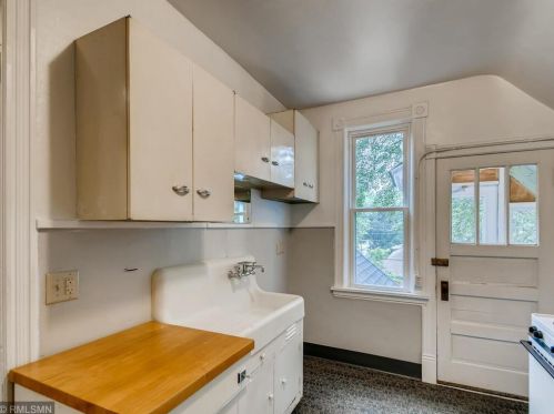 2689 8th Ave, Saint Paul MN  55109-3130 exterior