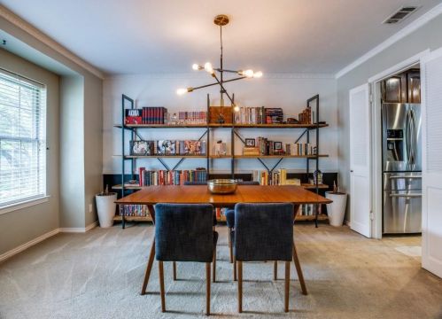 9733 Estate Ln, Dallas TX  75238-1849 exterior