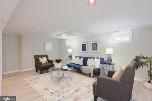 221 Baden St, Silver Spring MD 20901-4839 exterior